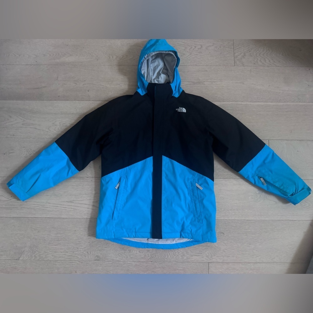 Men’s/Boys North Face winter/ski jacket size XL( 18-20)